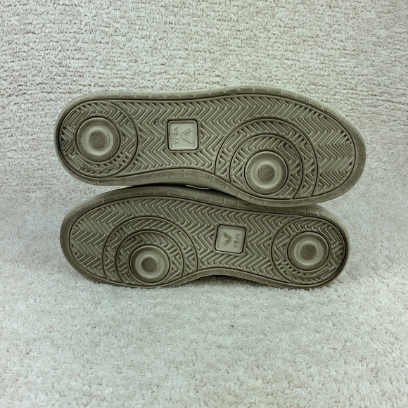 Veja V-10 Leather Low-Top Sneakers Women - Picture 6 of 7